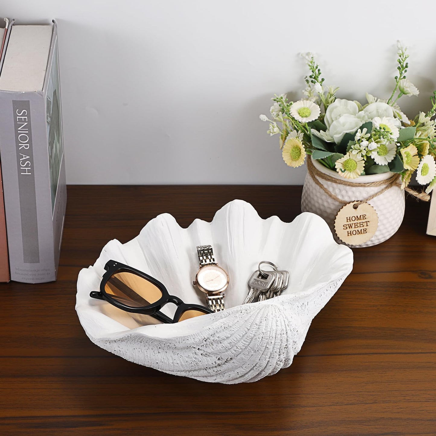 GUSHBIN Resin Seashell Decorative Bowl for Home Decor Key Bowl for Entryway Table Catch All Bowl for Candy Makeup Jewelry Display Holder, White