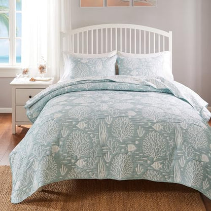 Greenland Home Coastal Paradise Reversible Matelassé Coverlet Set, 3-Piece King/Cal King, Marina Seafoam