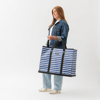 SCOUT 4 Boys Bag, Extra Large Water-Resistant Family Beach Bag with Zip Closure