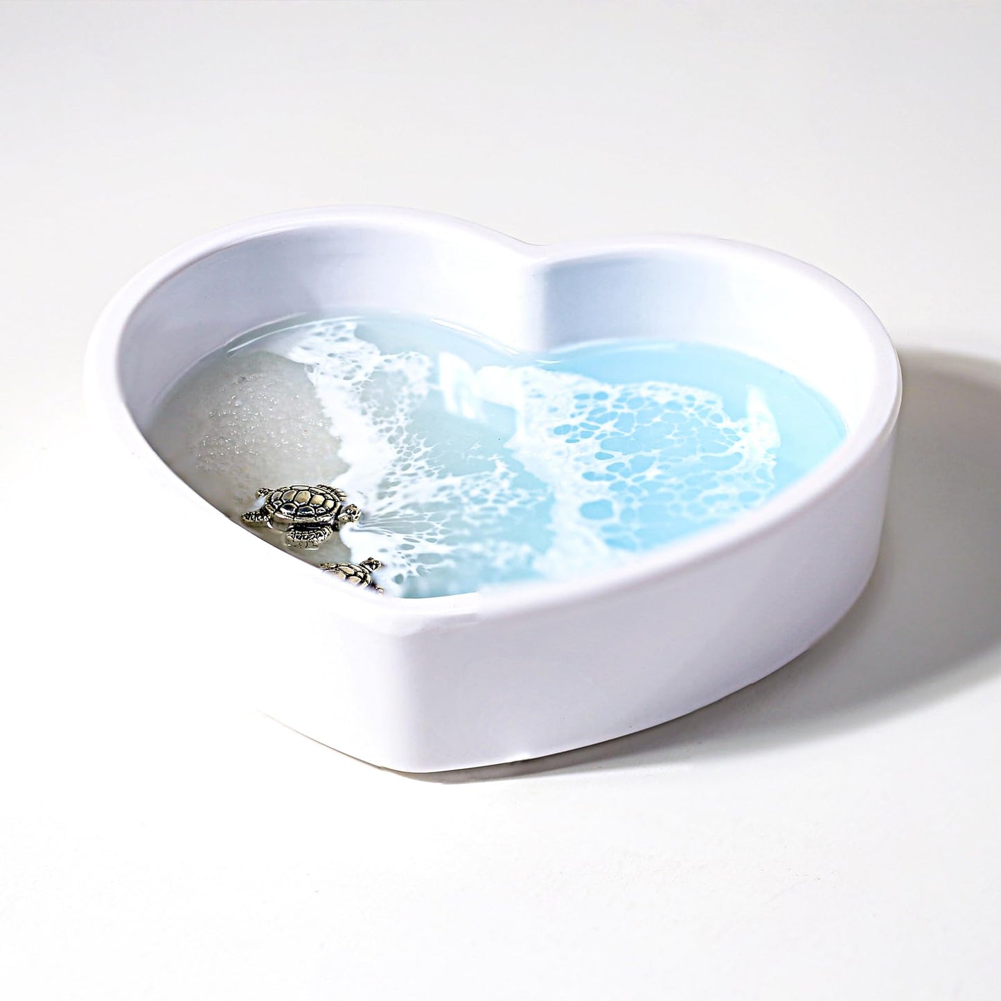 Handmade Resin Ring Dish, Heart Shaped Ocean Trinket Dish with Sea Turtle and Beach Design, Coastal Decor Jewelry Holder for Rings Earrings, Engagement Gifts for Couples & Birthday Gifts for Women