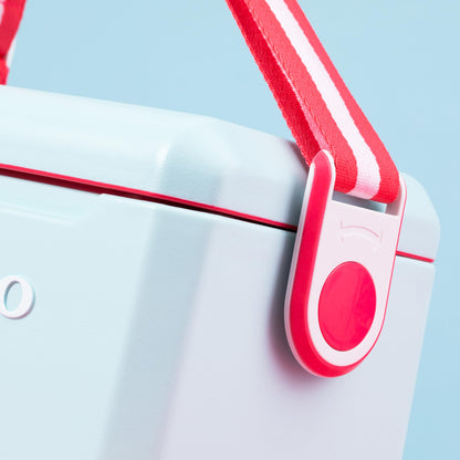 Igloo Mist 11 Qt Tag Along Too Strapped Picnic Style Cooler