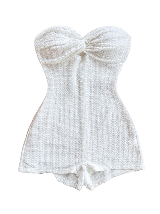 WDIRARA Women's Strapless Twist Front Tube Romper Textured Sleeveless Shorts Jumpsuits White Small