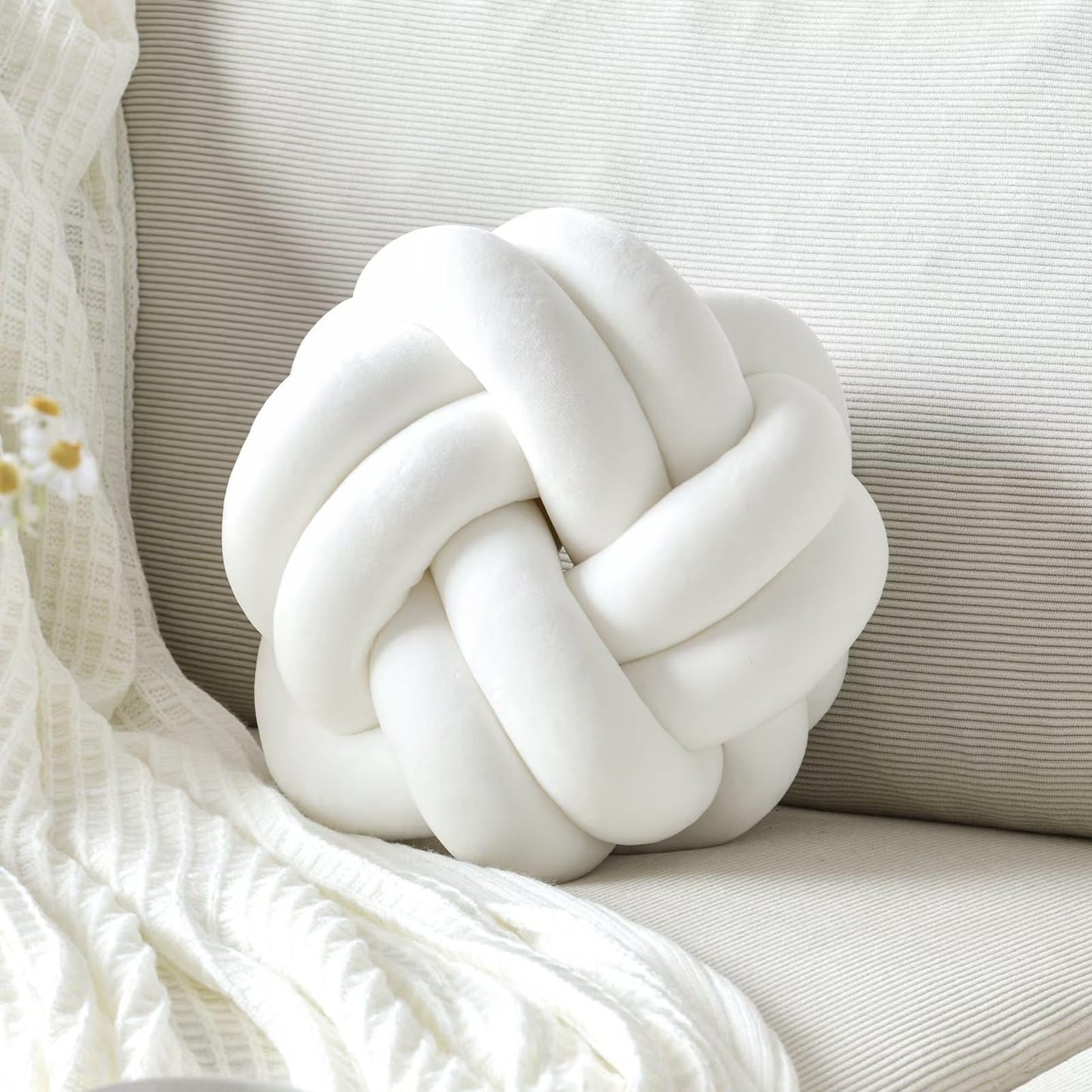 VBGYA Knot Pillow Ball, Soft Decorative Throw Pillows Cushion, 11 Inch Round Plush Knotted Pillows White Pillow, Modern Home Throw Knot Decorative Cushion for Bedroom, Sofa, Couch