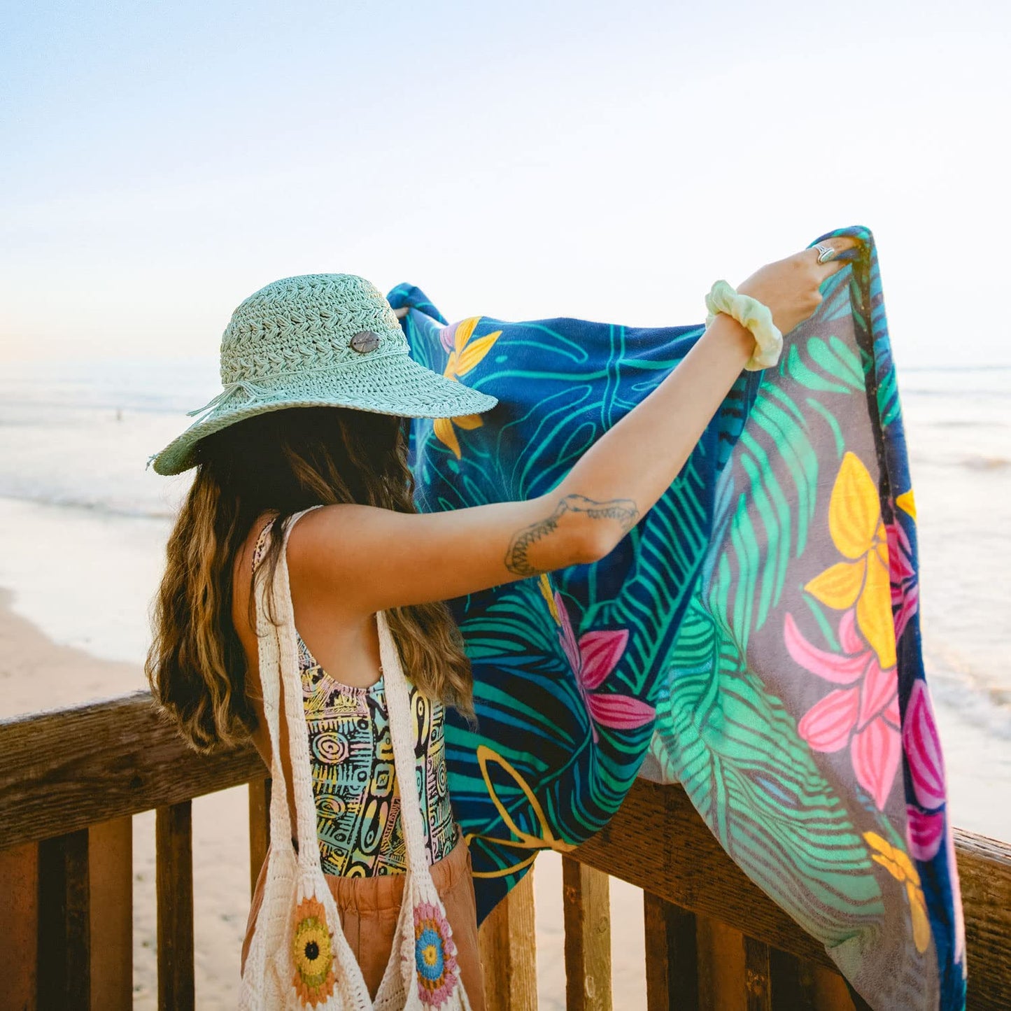 Panama Jack Women's Crocheted Toyo Sun Hat with Sizing Tie, 4" Big Brim (Aqua)