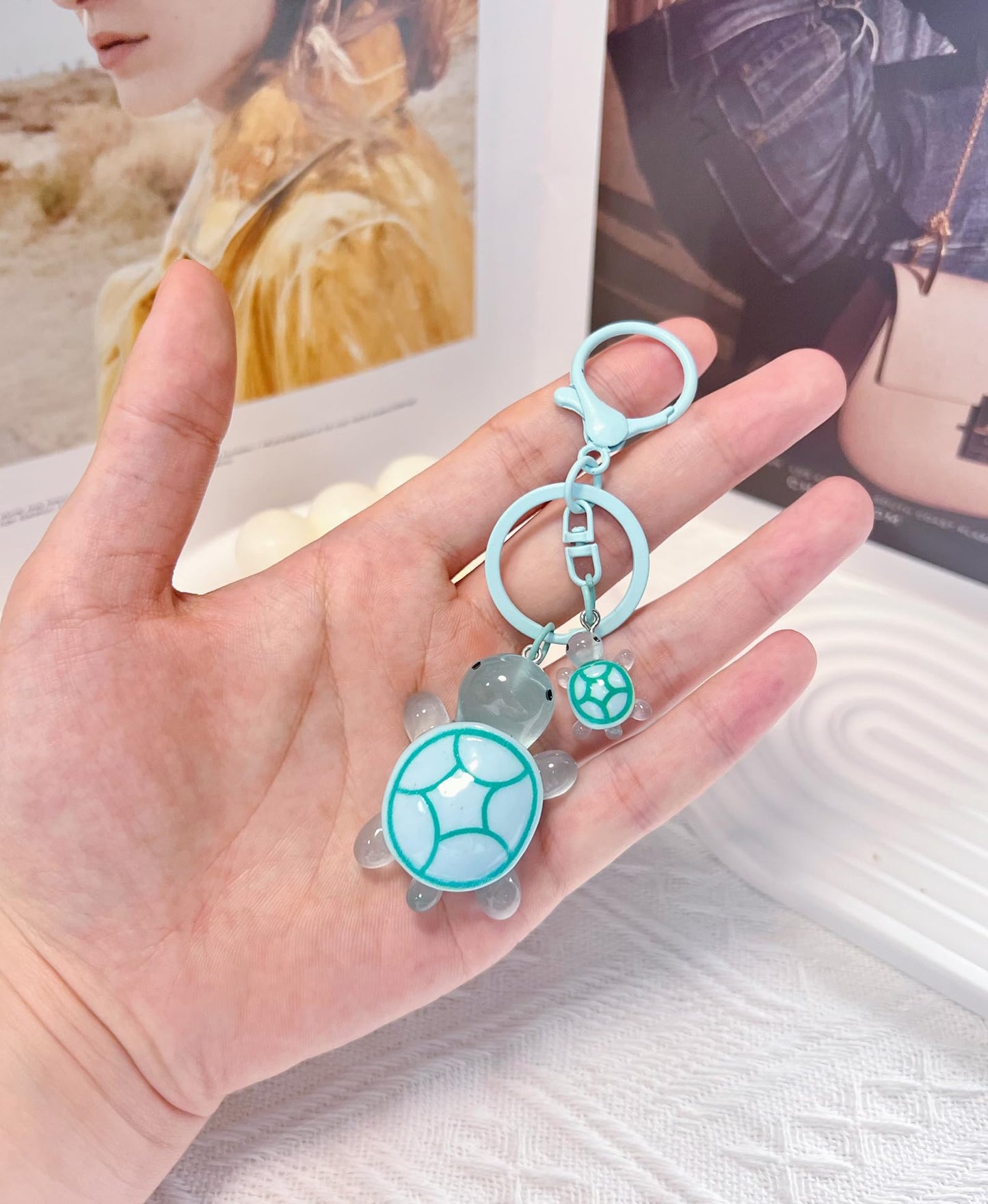 LAEKOU Cute Turtle Design Keychain for Women, Aesthetic Bag Charms Keychains Accessories, Key Chain Charm for Car Purse Backpack