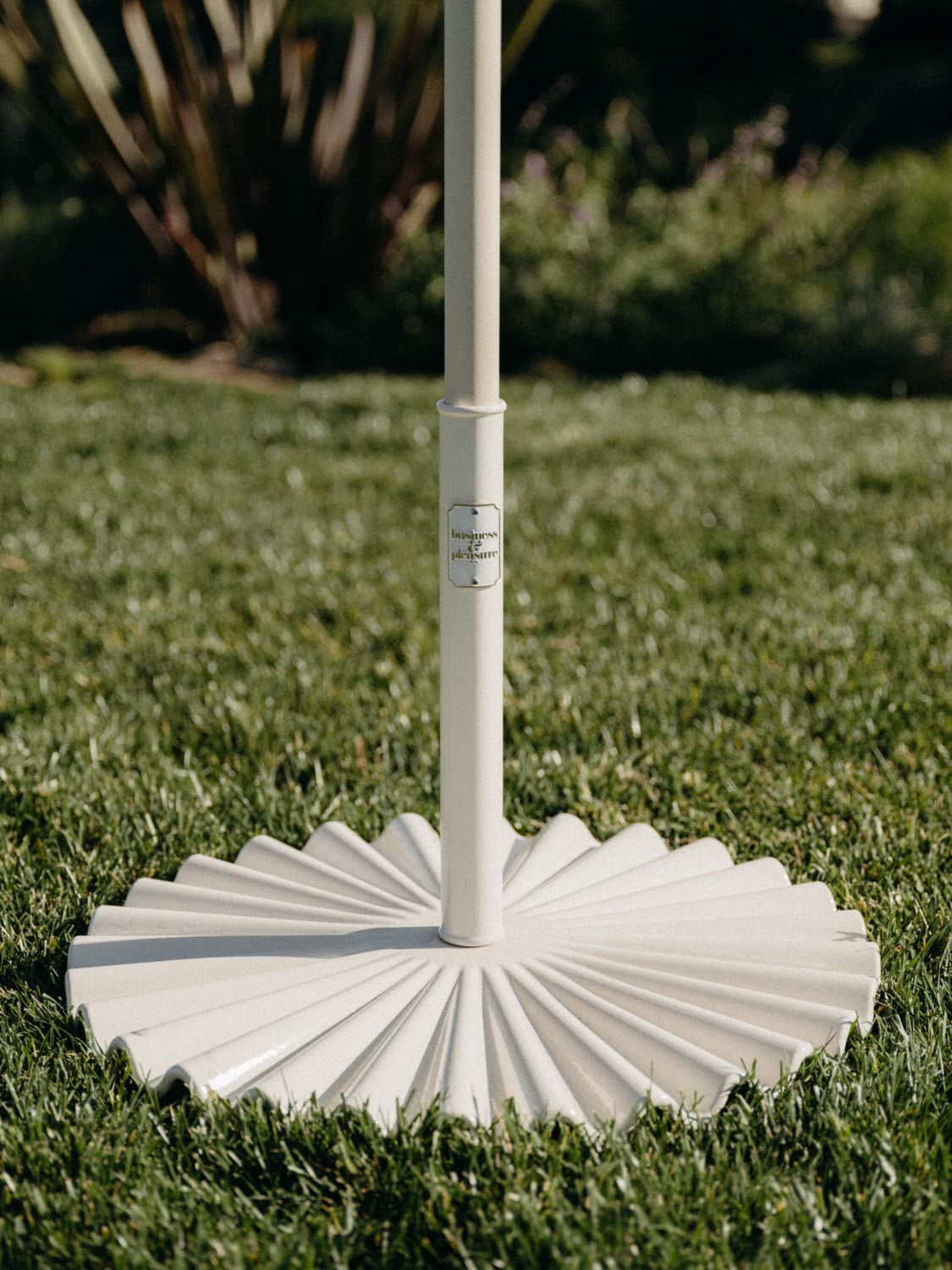 Business & Pleasure Co. The Clamshell Base - Outdoor Patio Umbrella Base - Antique White, 55lbs