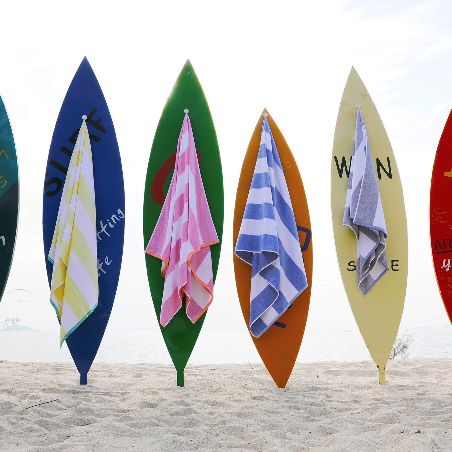 HENBAY Cotton Oversized Beach Towel - Large 70 x 35 Inch Pool Towel, Chiffon Striped Quick Dry Swimming Cabana Towel