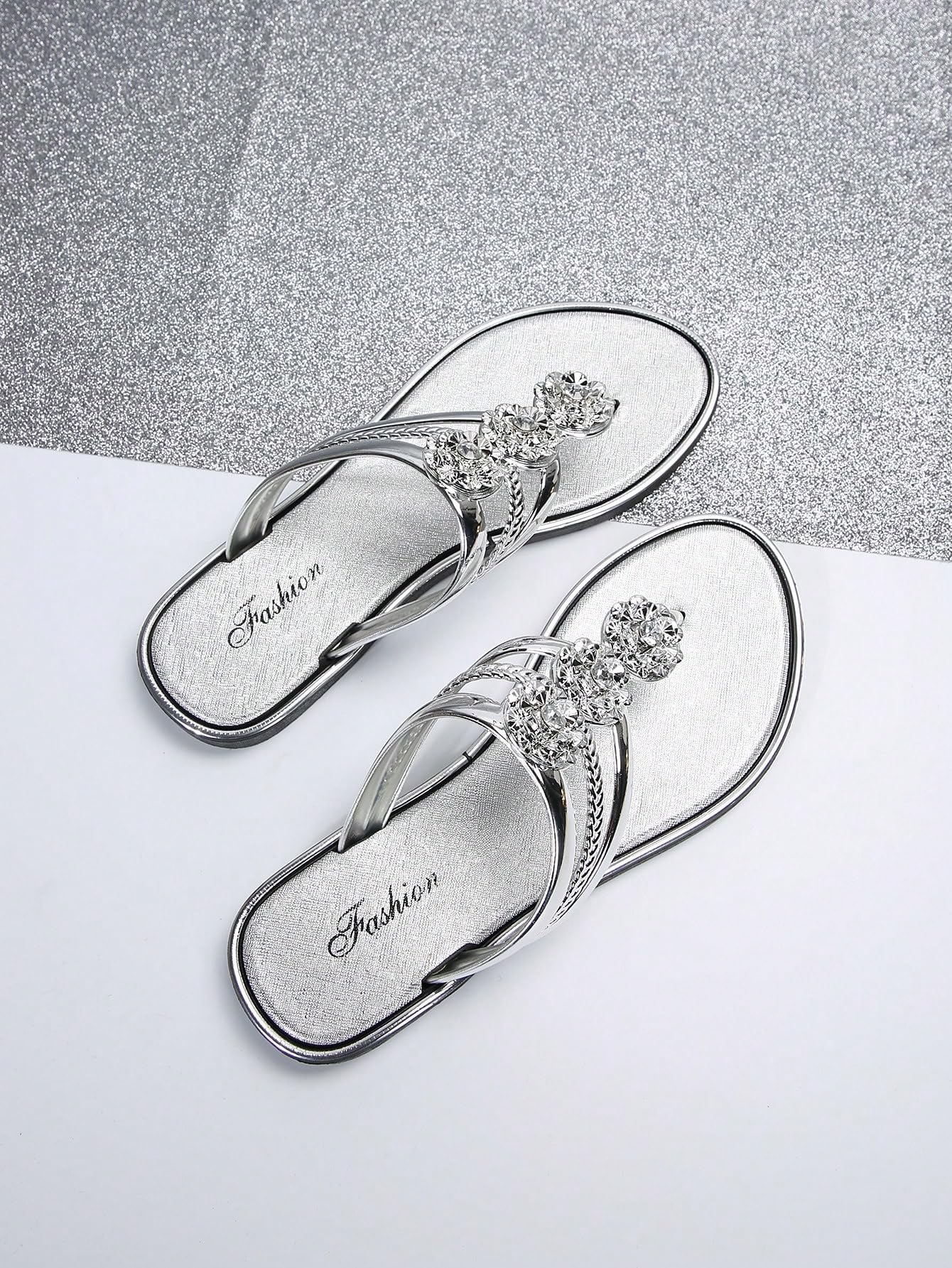 Floerns Women's Flat Sandals Flip Flop Sandals Summer Slip on Dressy Thong Sandal Silver 6