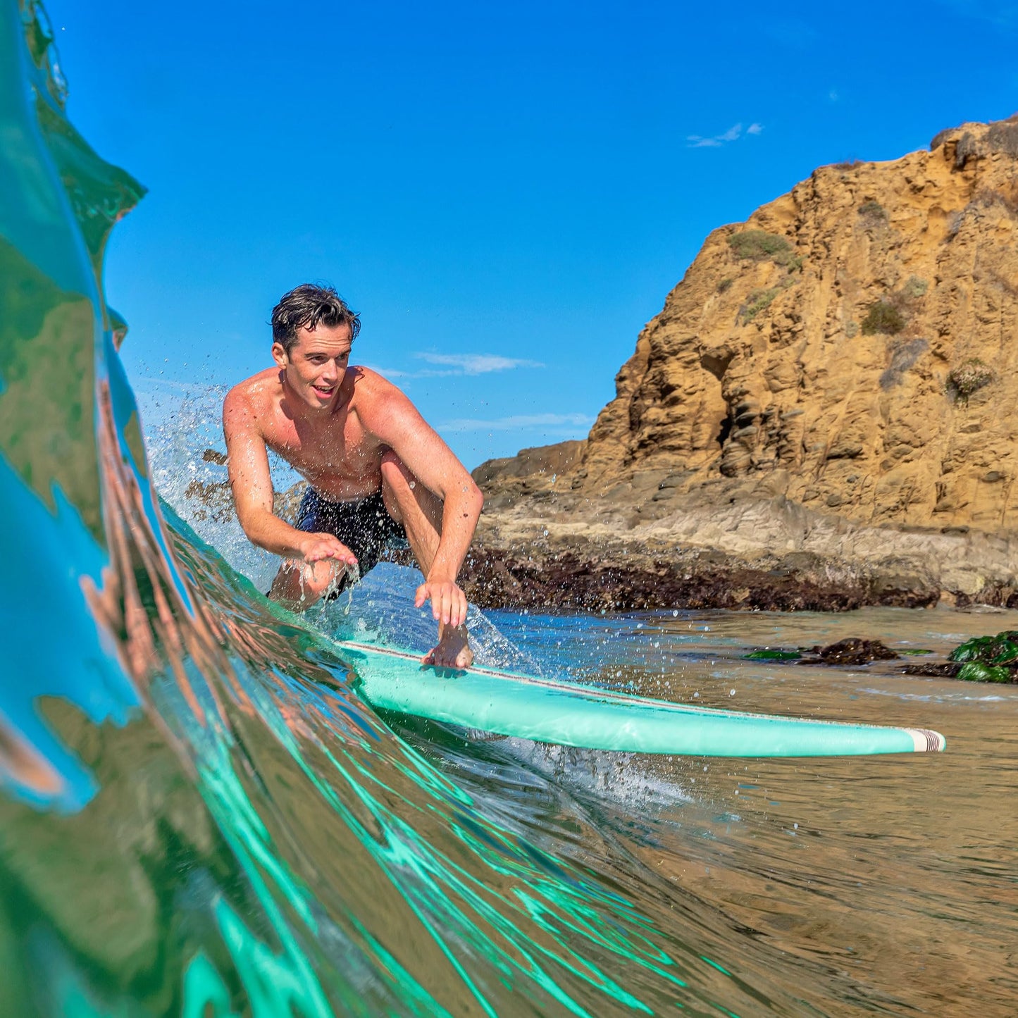 Fender x Wavestorm Collaboration 8ft Surfboard | Graphic top Deck with high Density Slick Bottom | for Kids and Adults | Foam Construction with Accessories | Leg Leash and Fin Set Included