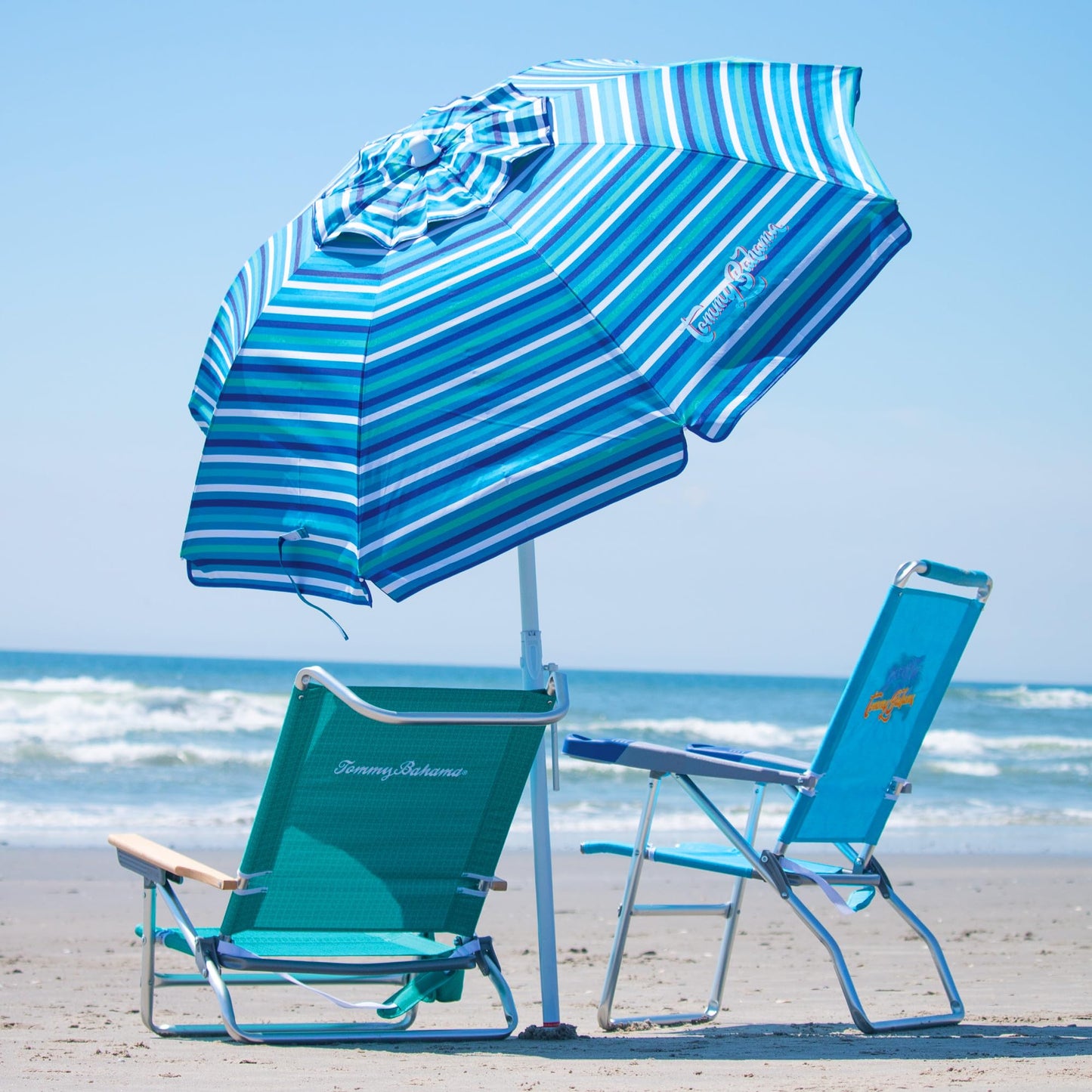 Tommy Bahama 6' UPF 50+ Tilt Beach Umbrella with Wind Vent and Carry Bag, Blue and White