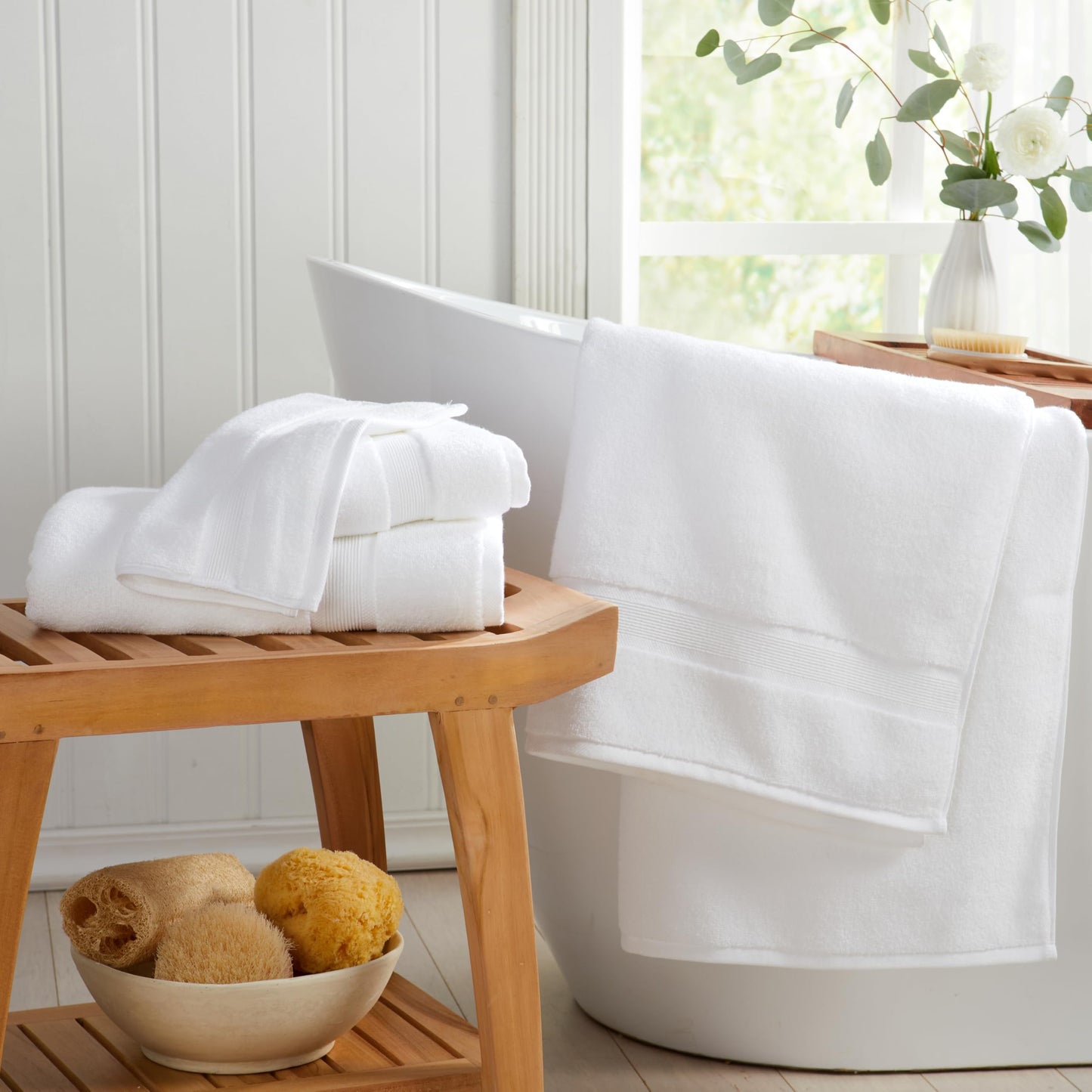 Springtree Home Luxury Bamboo Rayon Bath Towel Set of 4 | 35% Bamboo Rayon - 65% Zero Twist Cotton | Absorbent Quick-Dry Towels for Bathroom | Oeko-TEX Standard 100 Cotton | White - 4 Pack