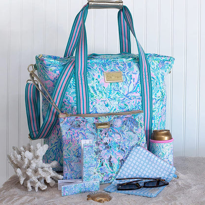 Lilly Pulitzer Picnic and Beach Cooler Bag, Insulated Soft Cooler with Adjustable Shoulder Strap and Zippered Top, Large for Groceries or Travel, Soleil It On Me