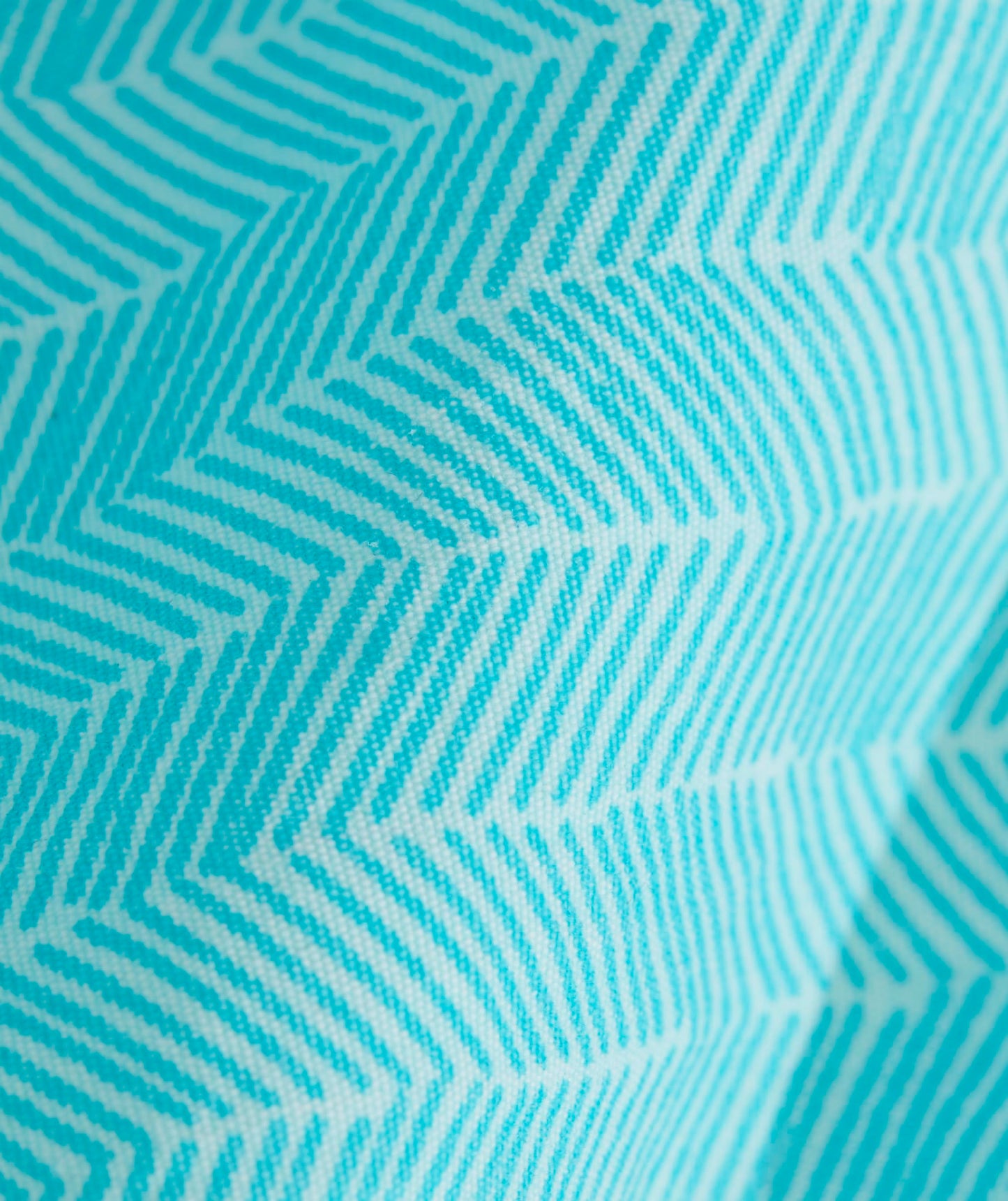 Vineyard Vines 6 Inch Solid Island Swim Trunks, Turqs, L