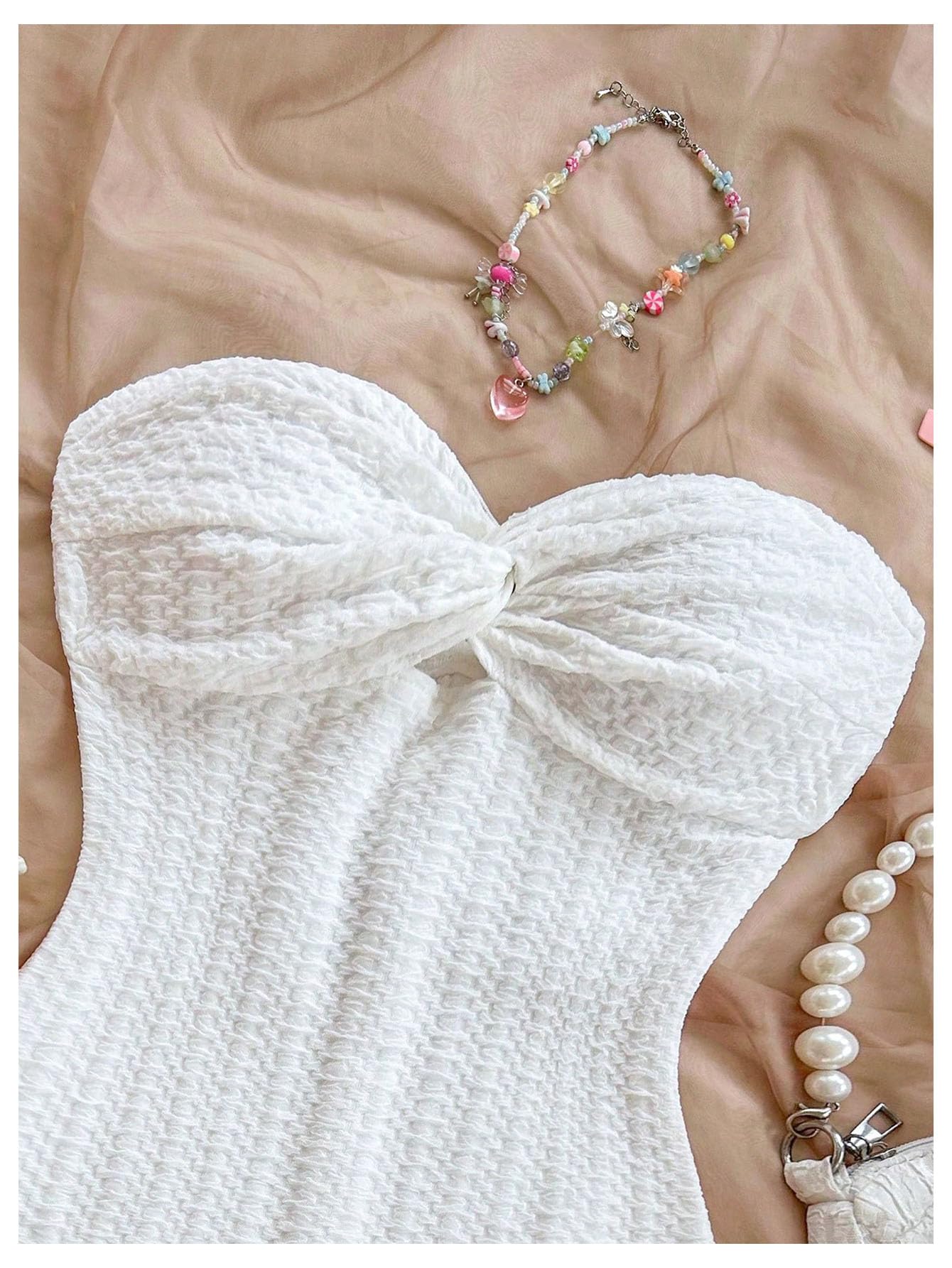 WDIRARA Women's Strapless Twist Front Tube Romper Textured Sleeveless Shorts Jumpsuits White Small