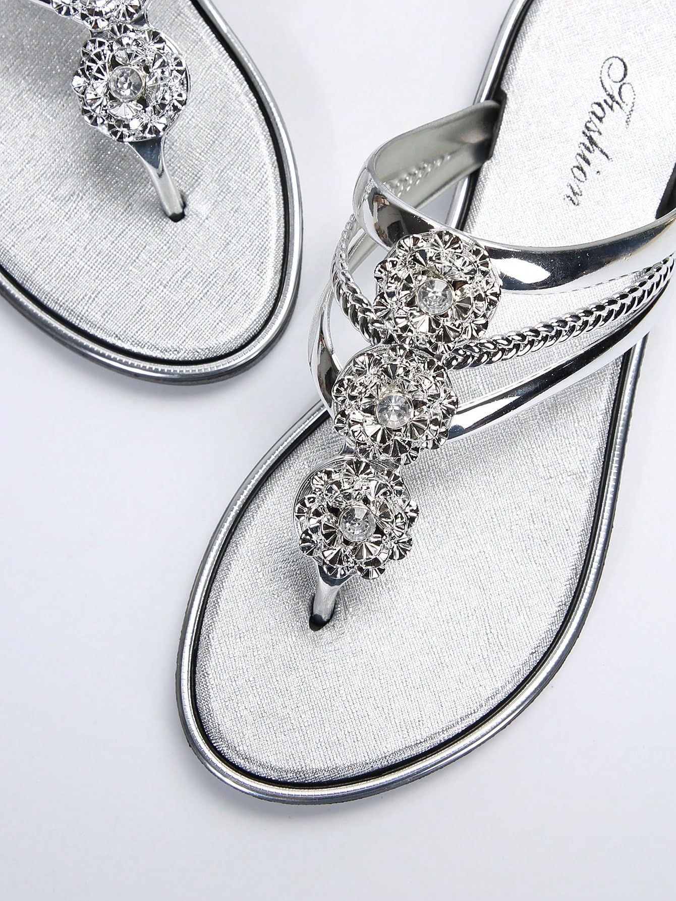 Floerns Women's Flat Sandals Flip Flop Sandals Summer Slip on Dressy Thong Sandal Silver 6