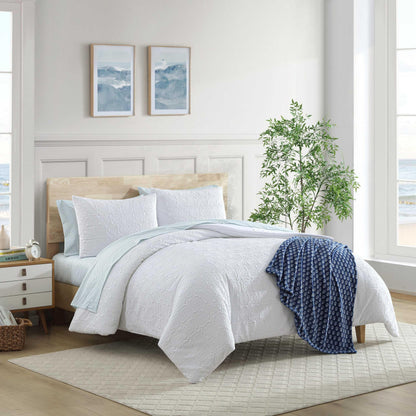 Nautica - Queen Bed Set, Embossed Comforter with Matching Bed Sheets, Shams, Pillowcases & Plush Throw, Wrinkle-Resistant, Oeko-Tex Certified (Sunflower White)