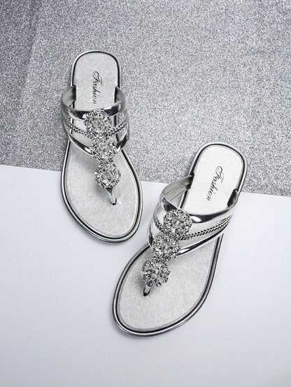 Floerns Women's Flat Sandals Flip Flop Sandals Summer Slip on Dressy Thong Sandal Silver 6