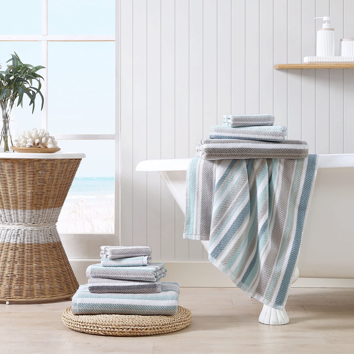 Tommy Bahama - Bath Towels, 100% Soft & Absorbent Yarn-Dyed Cotton with Twill Texture, Low Linting & Fade Resistant, Medium Weight Bathroom Towels (Ocean Bay Tranquil Blue, 3 Piece)
