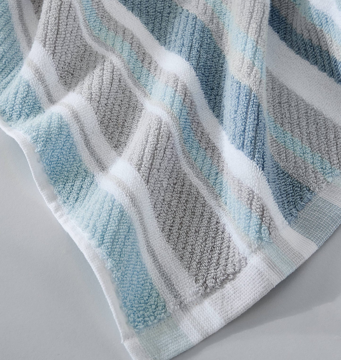 Tommy Bahama - Bath Towels, 100% Soft & Absorbent Yarn-Dyed Cotton with Twill Texture, Low Linting & Fade Resistant, Medium Weight Bathroom Towels (Ocean Bay Tranquil Blue, 3 Piece)