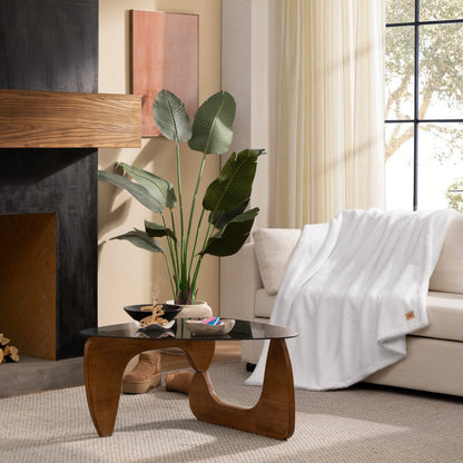 UGG Faux Fur Throw Blanket - Cozy Room Decor & Home Decor, Soft Luxury Bedroom Decor & Living Room Decor, Warm Throw Blanket for Couch, for Teen Girls Women, 50x70 (Snow)