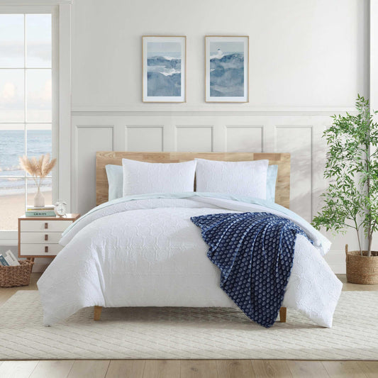 Nautica - Queen Bed Set, Embossed Comforter with Matching Bed Sheets, Shams, Pillowcases & Plush Throw, Wrinkle-Resistant, Oeko-Tex Certified (Sunflower White)