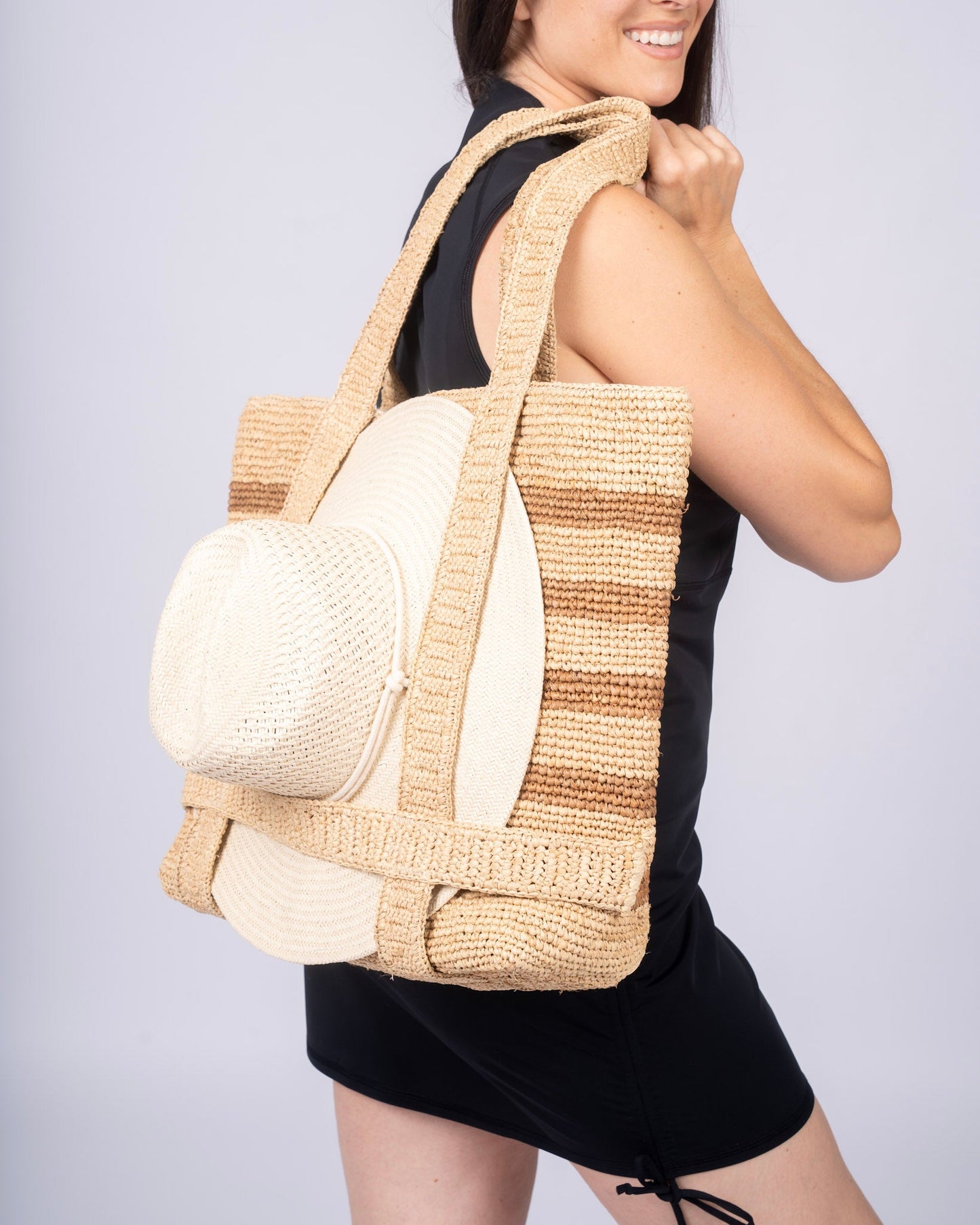 The Original Straw Traveler Bag